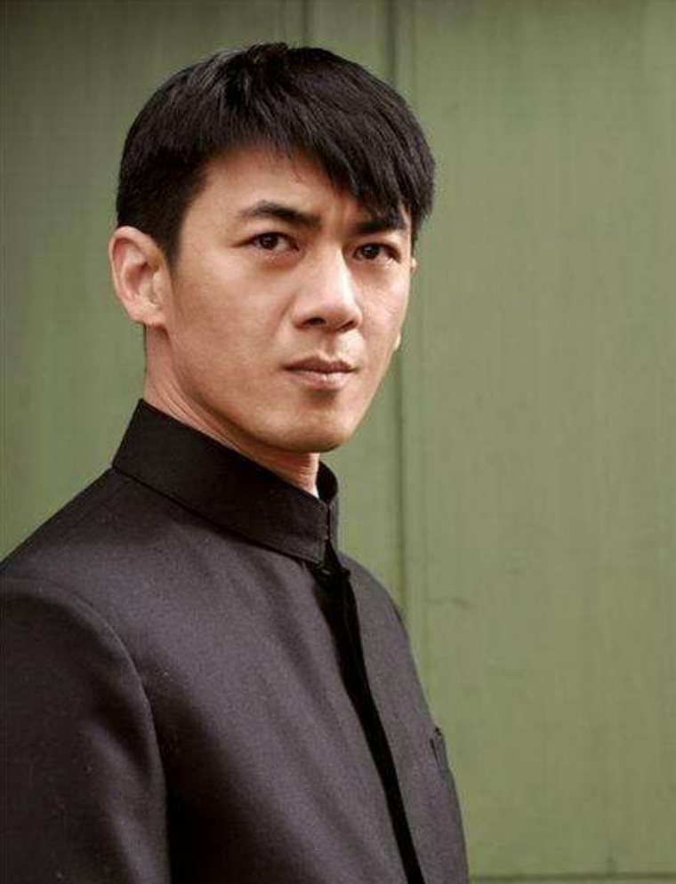 回顾苦命硬汉任天野17岁露宿街头用一生去寻找亲生母亲和妹妹