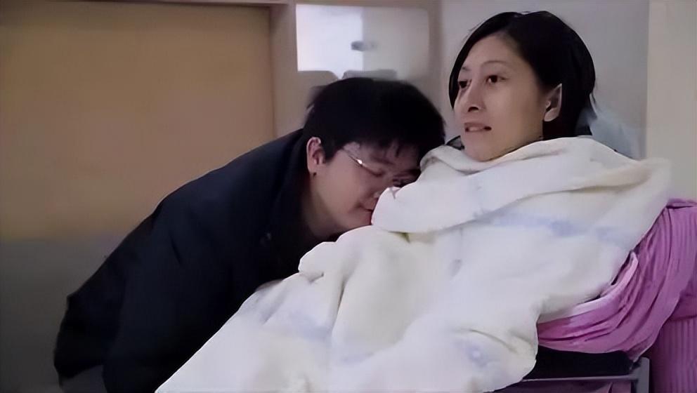 "不说还好,这一番话又使张丽君哭成了泪人.