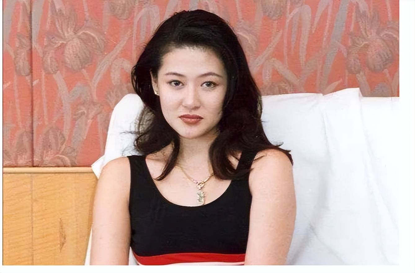 回顾距陈宝莲离世20多年曾志伟和梁家辉的承诺兑现了吗