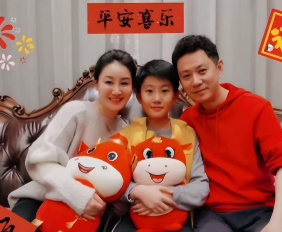 为了能够专心待产,常小川决定暂时放下工作,后面她顺利生下了一个儿子