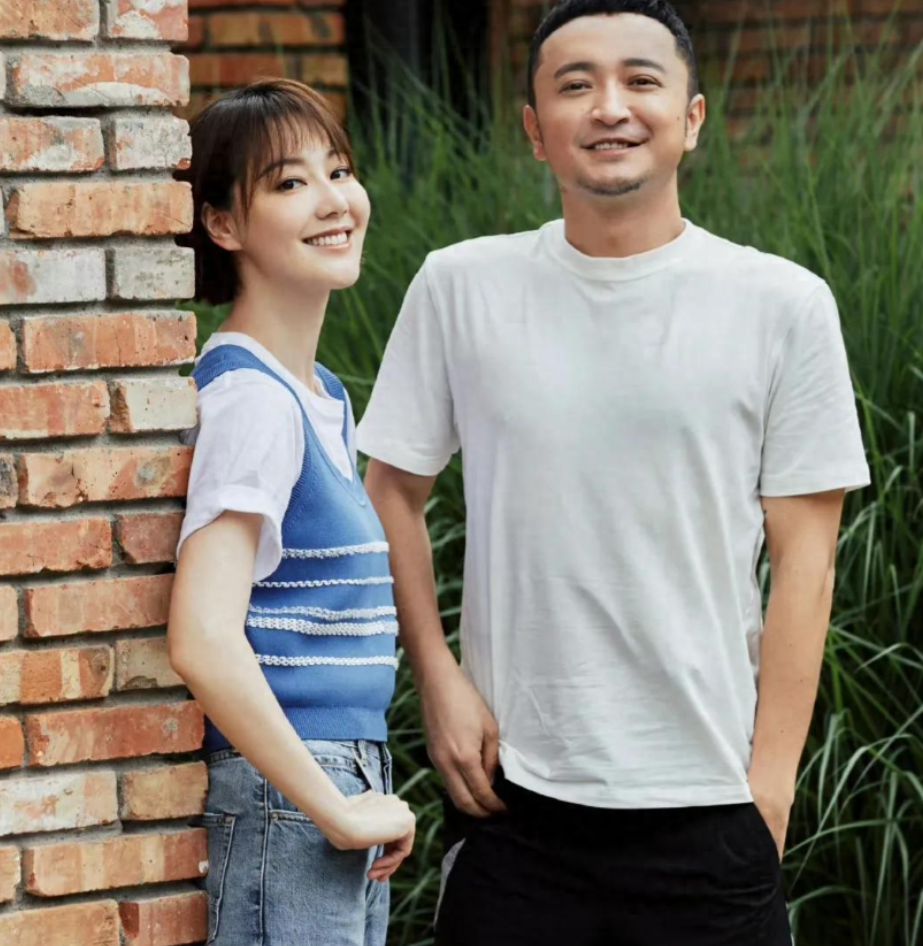 回顾央视主播王冠与曹可凡传绯闻被父母催婚13年如今仍未婚