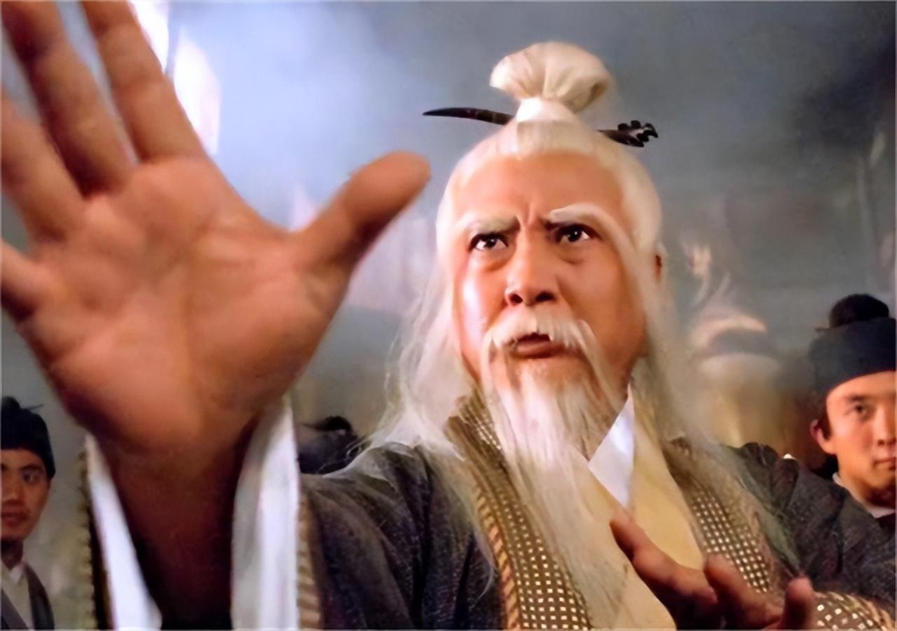 张三丰为何终身不娶老婆?把他七个徒弟的名字连起来读,就明白了