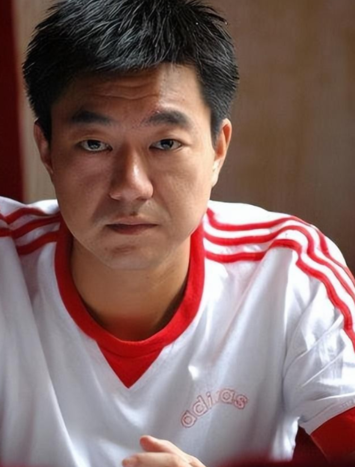 回顾演员董勇我这辈子正确的决定就是再婚娶了小9岁的大学老师