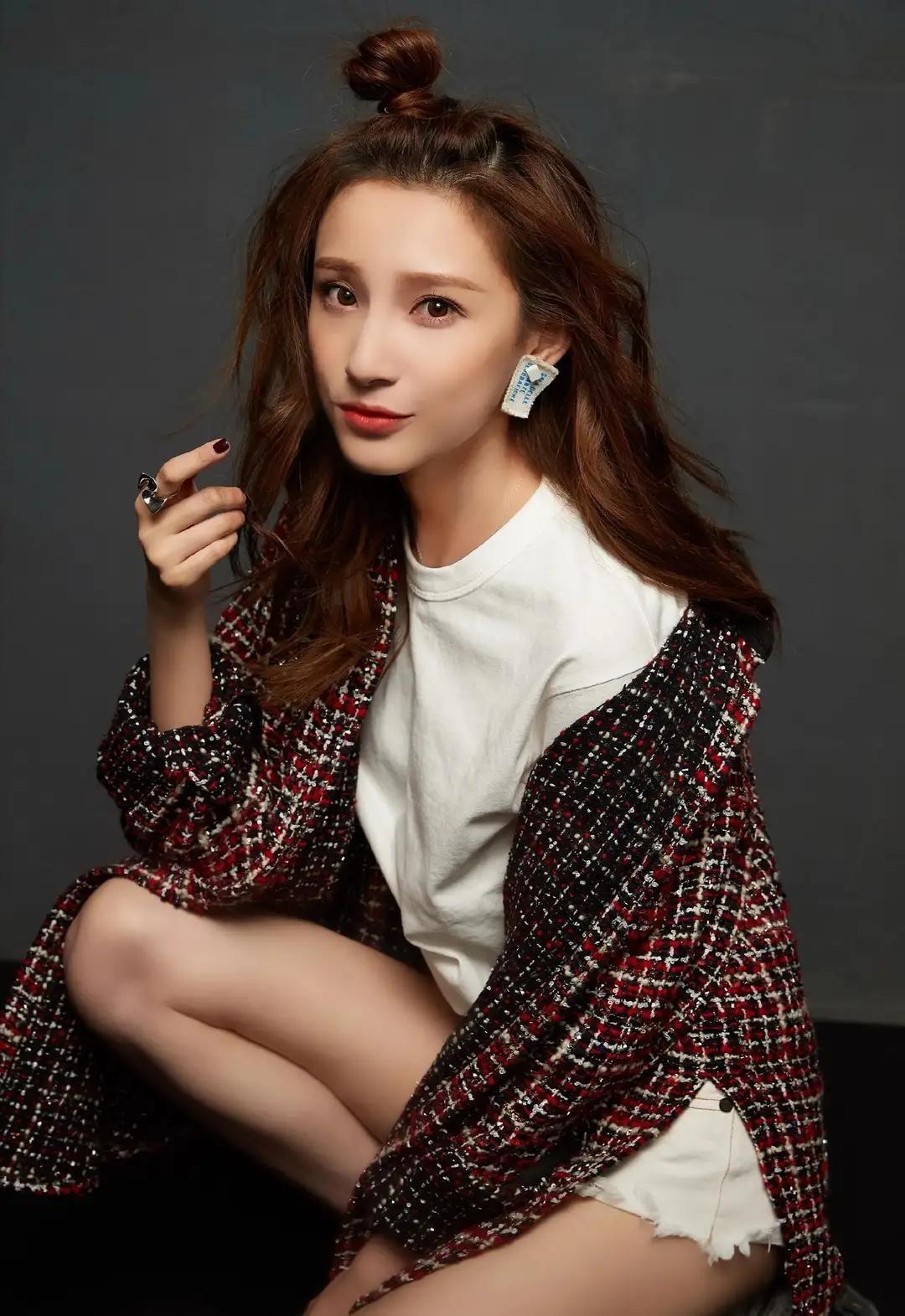 回顾主持人马凡舒入行七年就主持春晚她的底气到底来自哪里