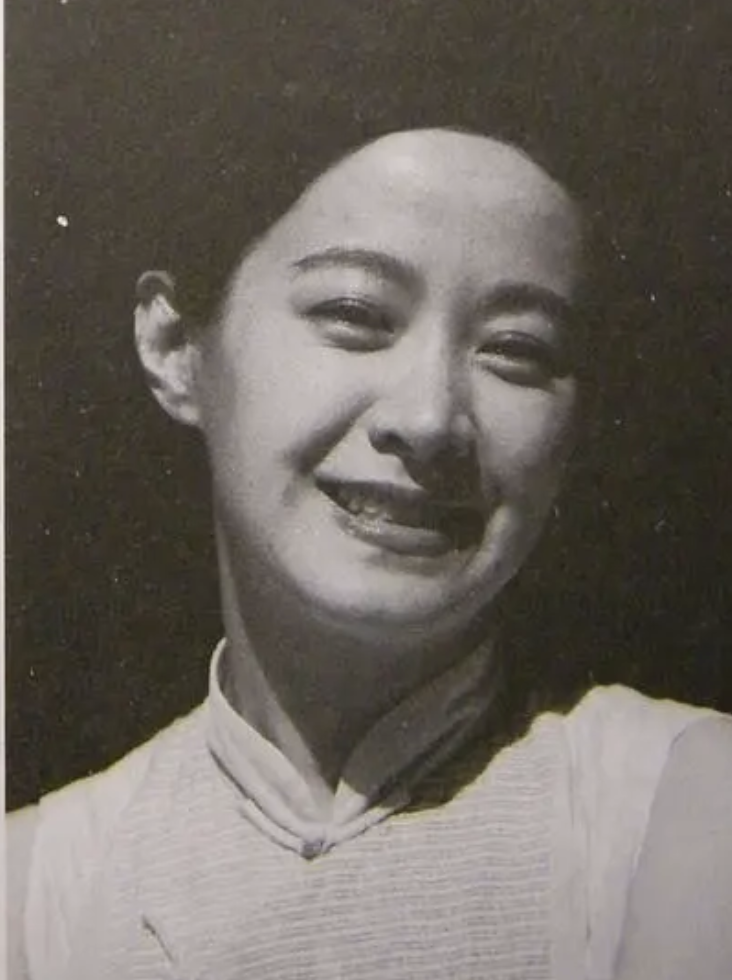 回顾演员剧雪前夫因病离世55岁无婚姻无子女不愿在演艺圈拍戏