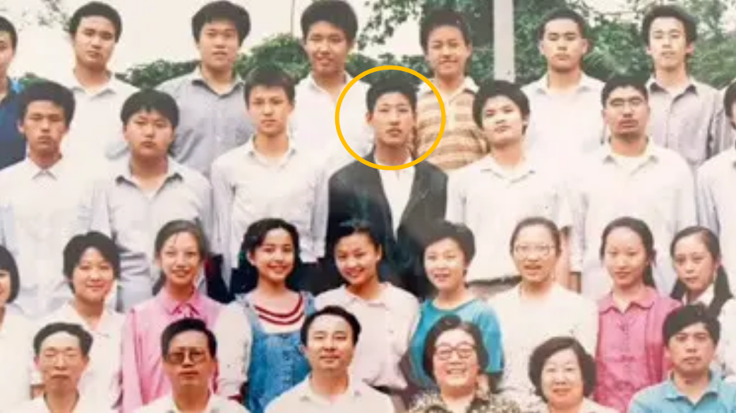 回顾于震二婚娶小13岁娇妻婚后连生三胎今一家五口其乐融融