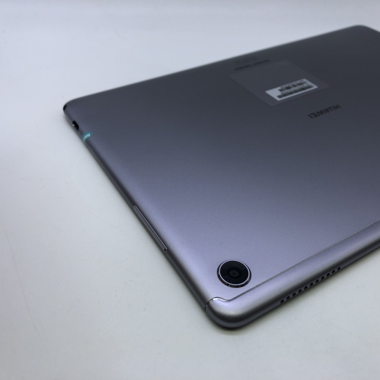 华为平板m5青春版,性能卓越,屏幕清晰如镜,操作系统流畅如风,电池续航