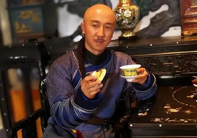 大妃衮代二婚嫁努尔哈赤死后被扔出皇陵儿女均不得善终