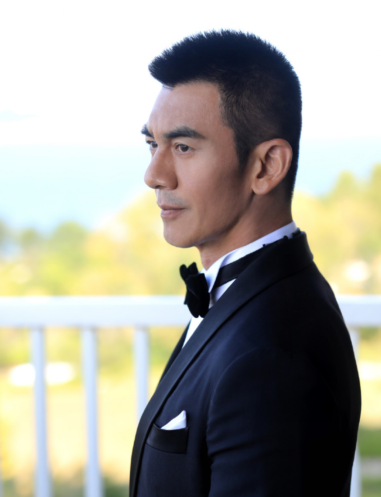 回顾苦命硬汉任天野17岁露宿街头用一生去寻找亲生母亲和妹妹