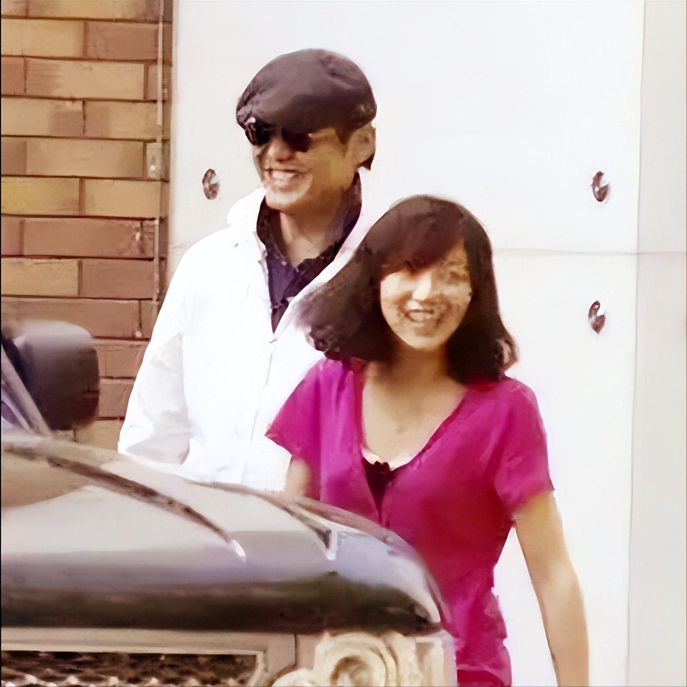 程前的前妻王越两人结识在一档节目中,可惜两人经历四年的爱情长跑,却