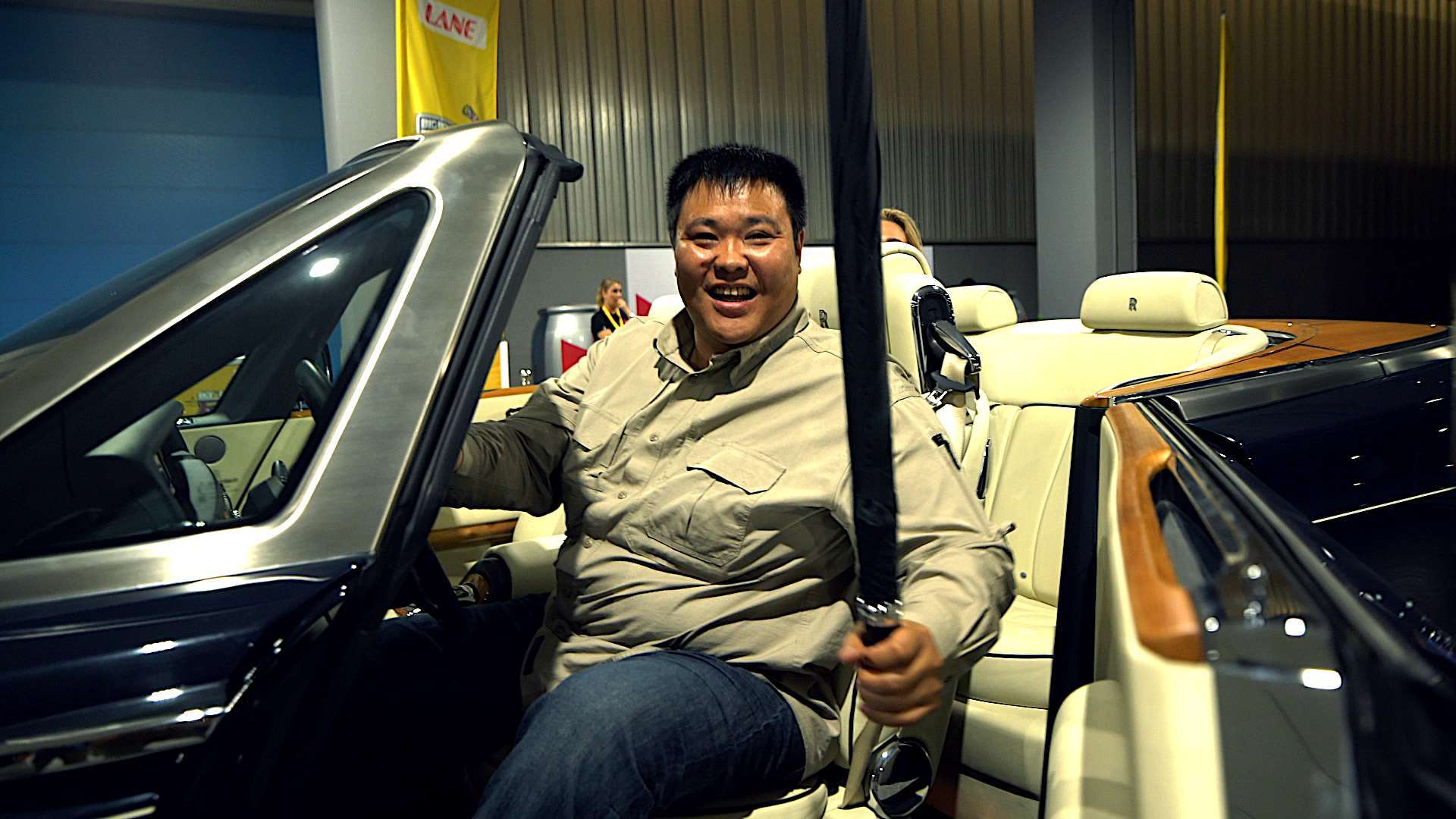 1977年,张昕宇出生,两年之后,梁红出生,差着两岁的两人在上小学之前并