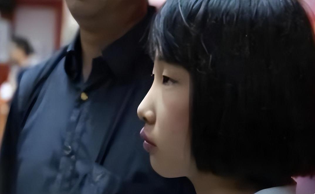 2017年,高考出成绩之后,湛江二中举办的一次颁奖典礼引起了所有人的