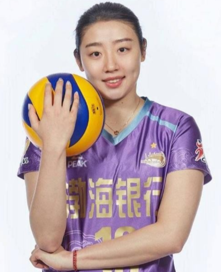 回顾女排名将姚迪从天津走出来的世界冠军如今渴望回归国家队