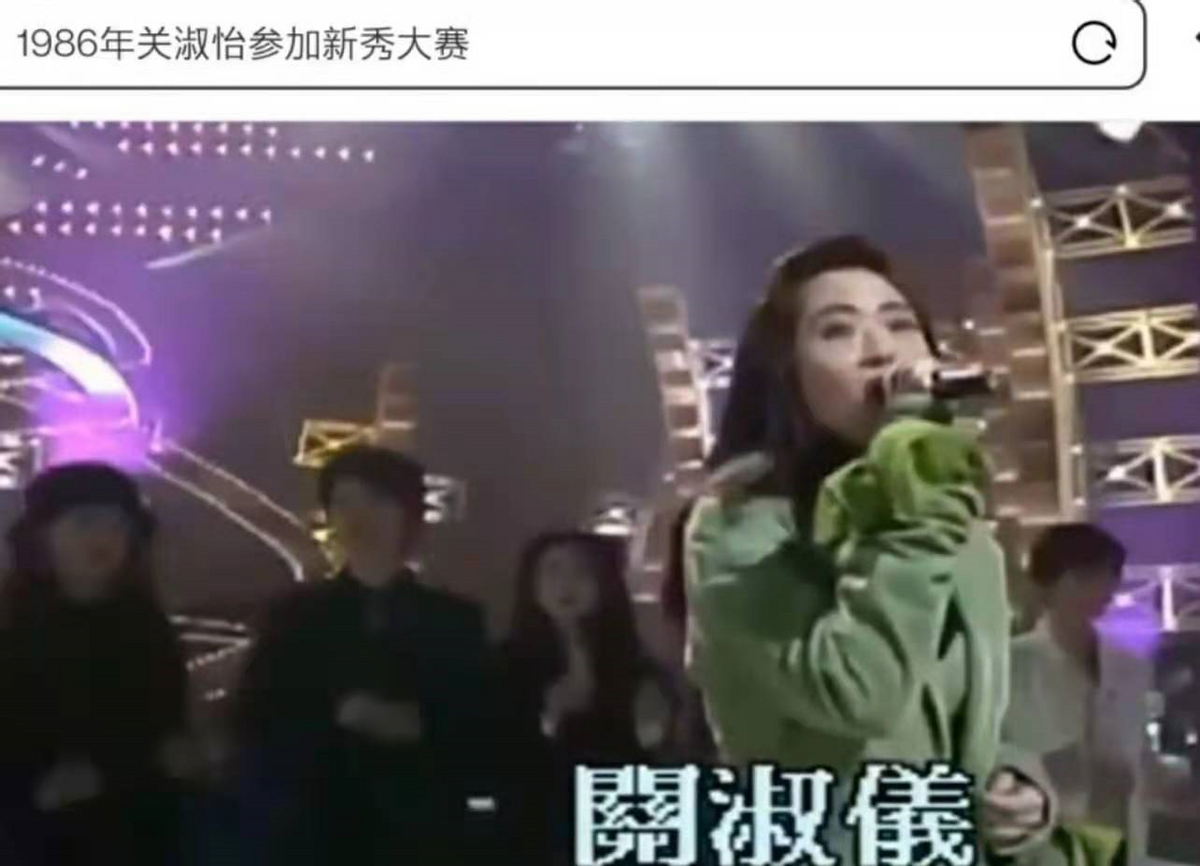 后来关淑怡机缘巧合下,从事服装设计,这两年让她的衣品得到很大提升