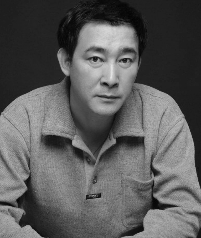 回顾樊志起27岁出道54岁患癌放弃化疗却在拍戏途中撒手人寰