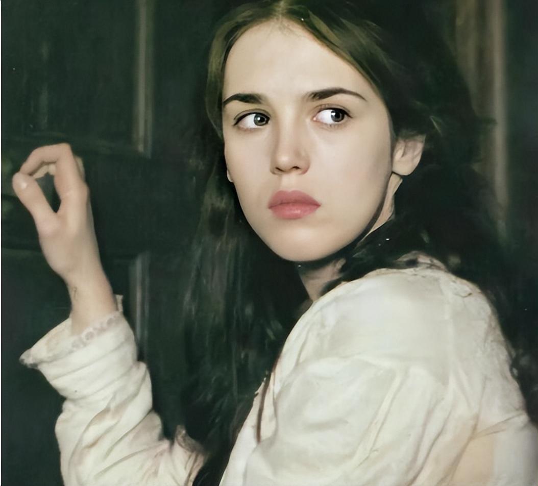 为艺术献身的女星法国国宝级美女伊莎贝尔阿佳妮