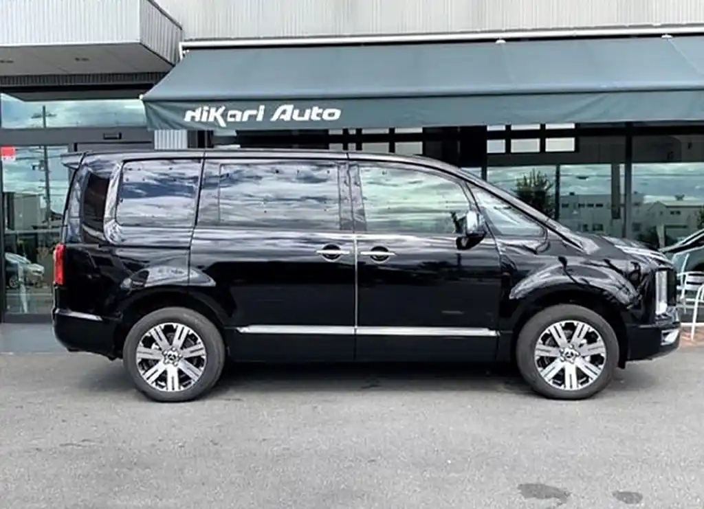 期待进口版本!柴油2.2t 四驱,三菱得利卡d:5采用"方盒子"设计