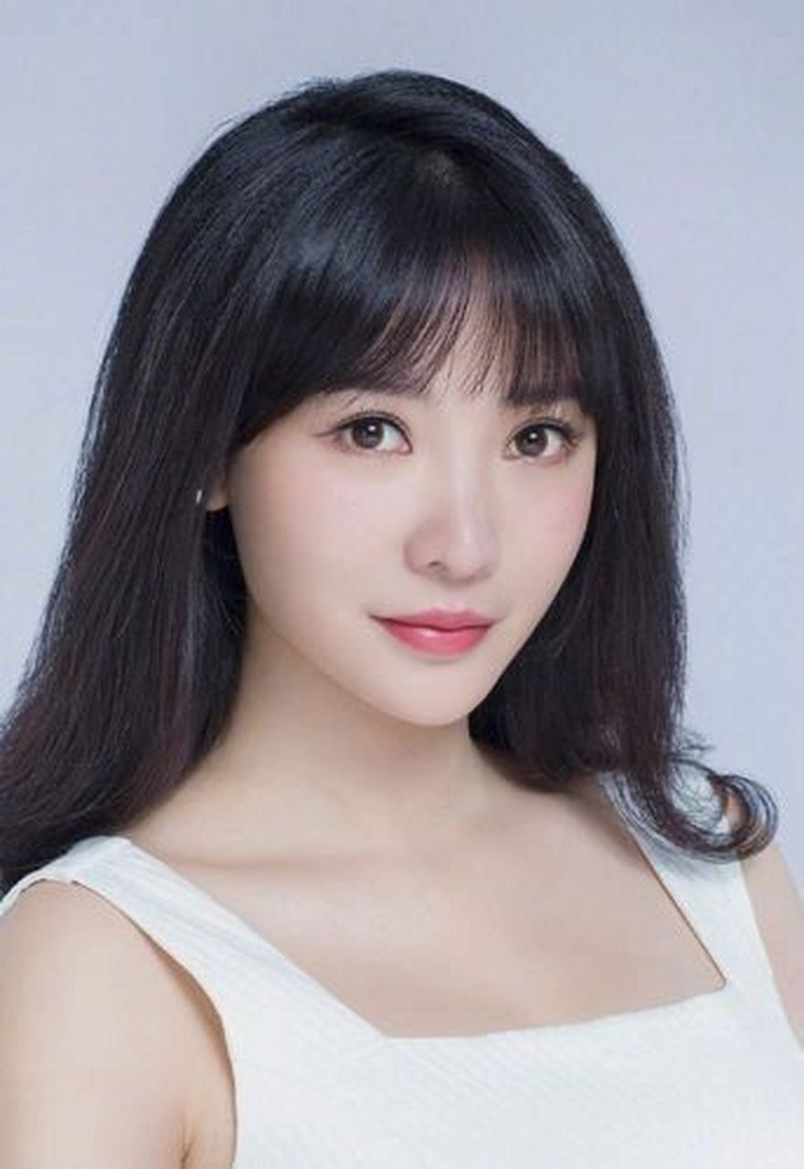 柳岩:岁月静好,享受生活的自由与宁静