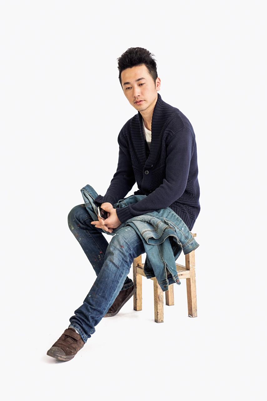 👋🎤今天我要和你们分享一组坐姿绘画素材,希望能为你们的创作