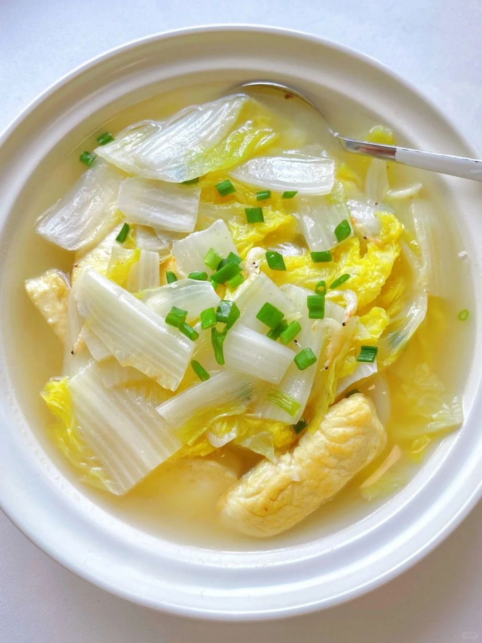 喝了一碗娃娃菜豆腐汤,简直是一如既往的好喝啊!