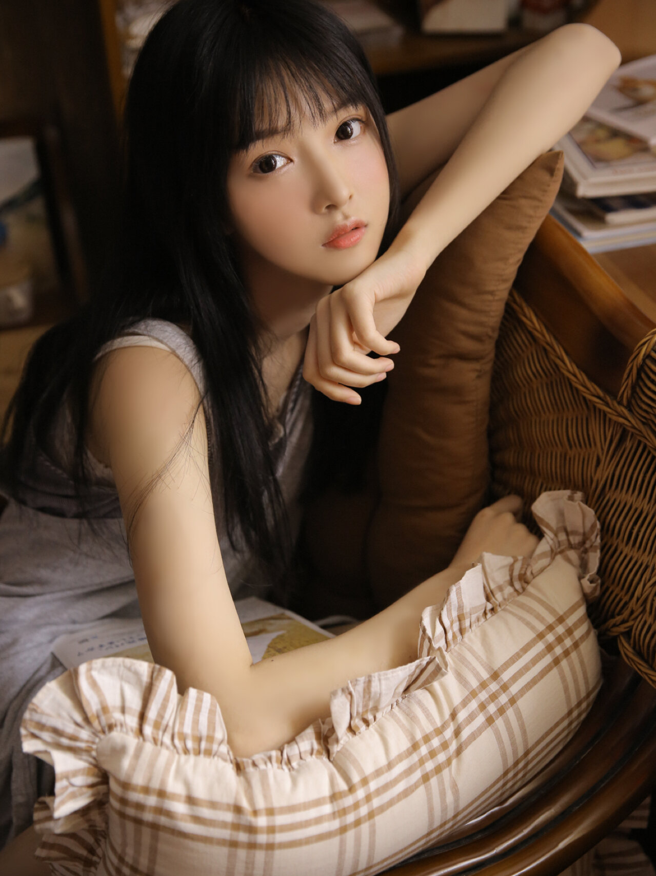 日系感满满的少女写真  我想和你们分享一组日系少女写真的拍摄心得.