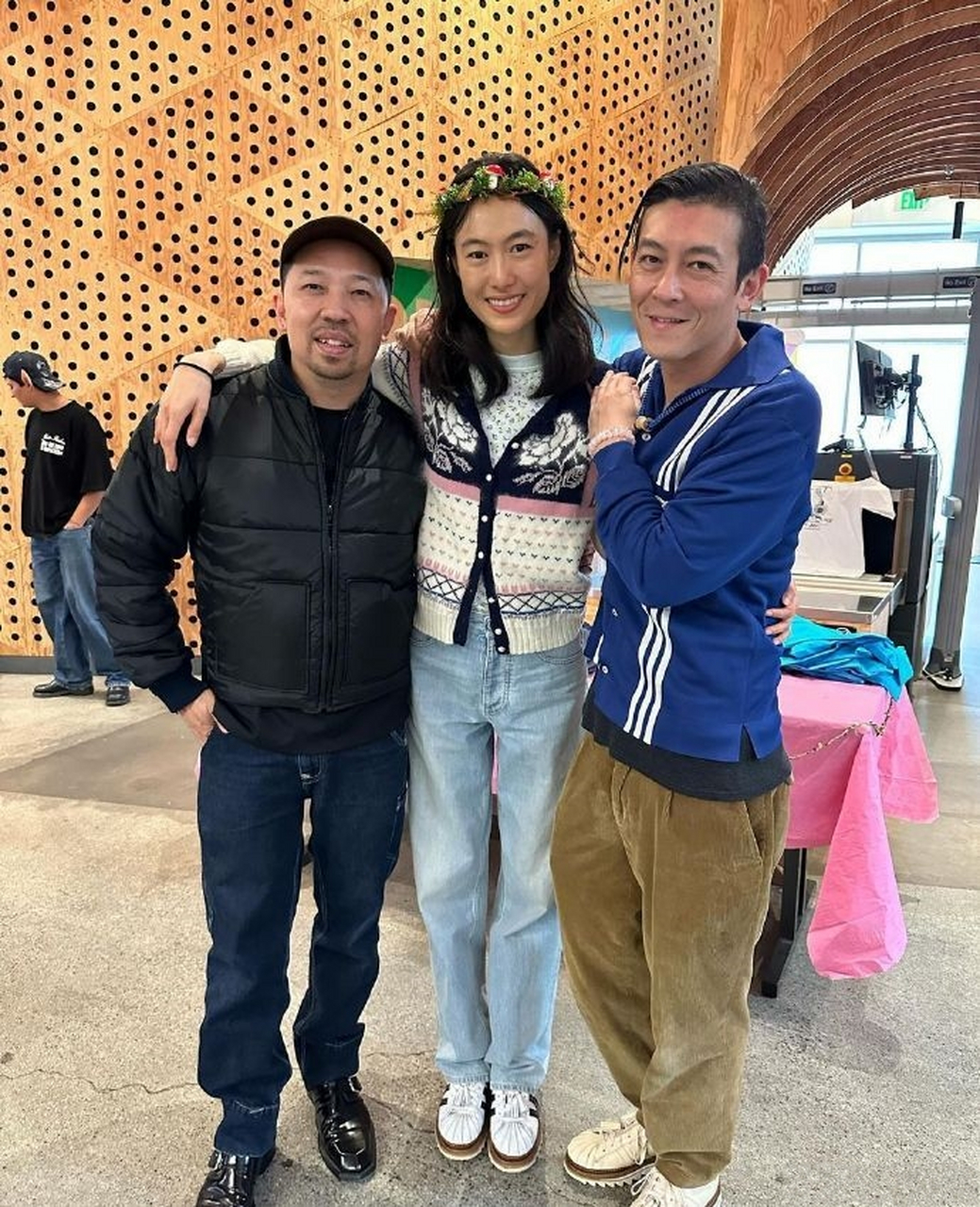 陈冠希为女儿庆祝7岁生日,陈冠希的女儿alaia身穿公主裙超可爱,不知不