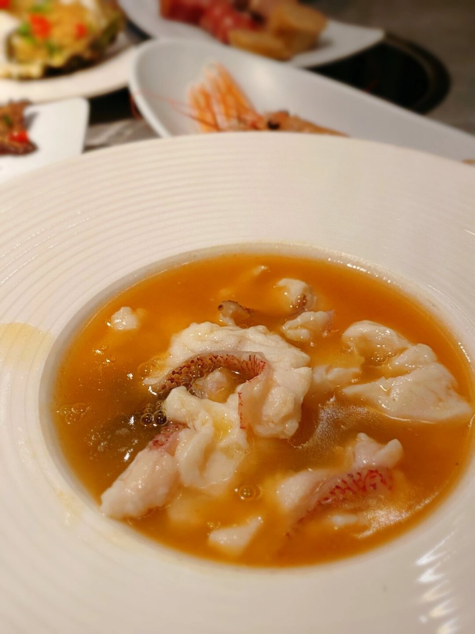 和心爱的老公一起去了广州天河区正佳广场6楼的一家餐厅——鱼鲜生