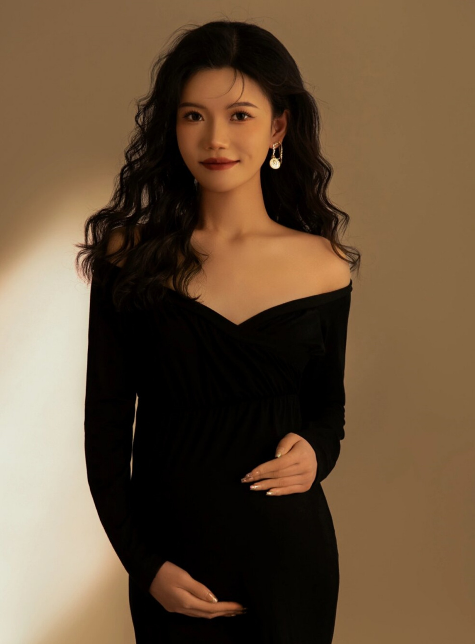 是00后辣妈咯～  作为00后辣妈,我已经体验到了那种奇妙的感觉啦