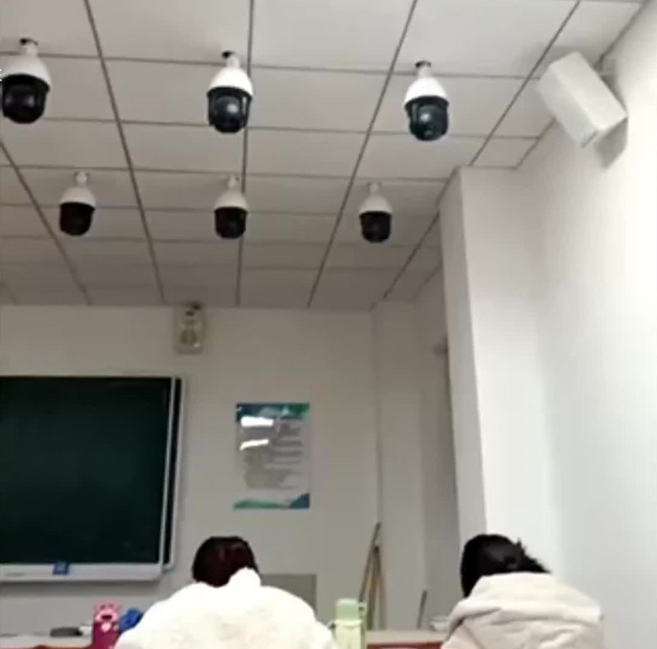 保定学院回应一教室内布满摄像头:美术考试时使用,平时不打开