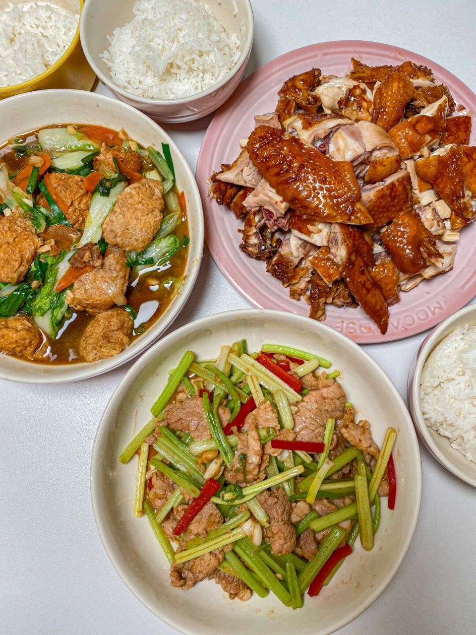 三人晚餐53,别再做白切鸡,好吃豉油鸡教会你  下楼买菜时,不经意间被