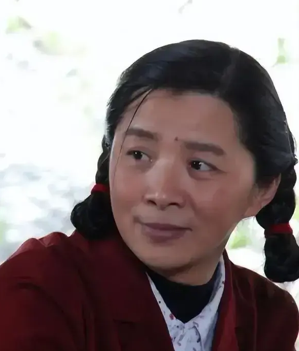 妈妈专业户的她被杜源夸奖和倪萍同窗一生坚持不接广告代言