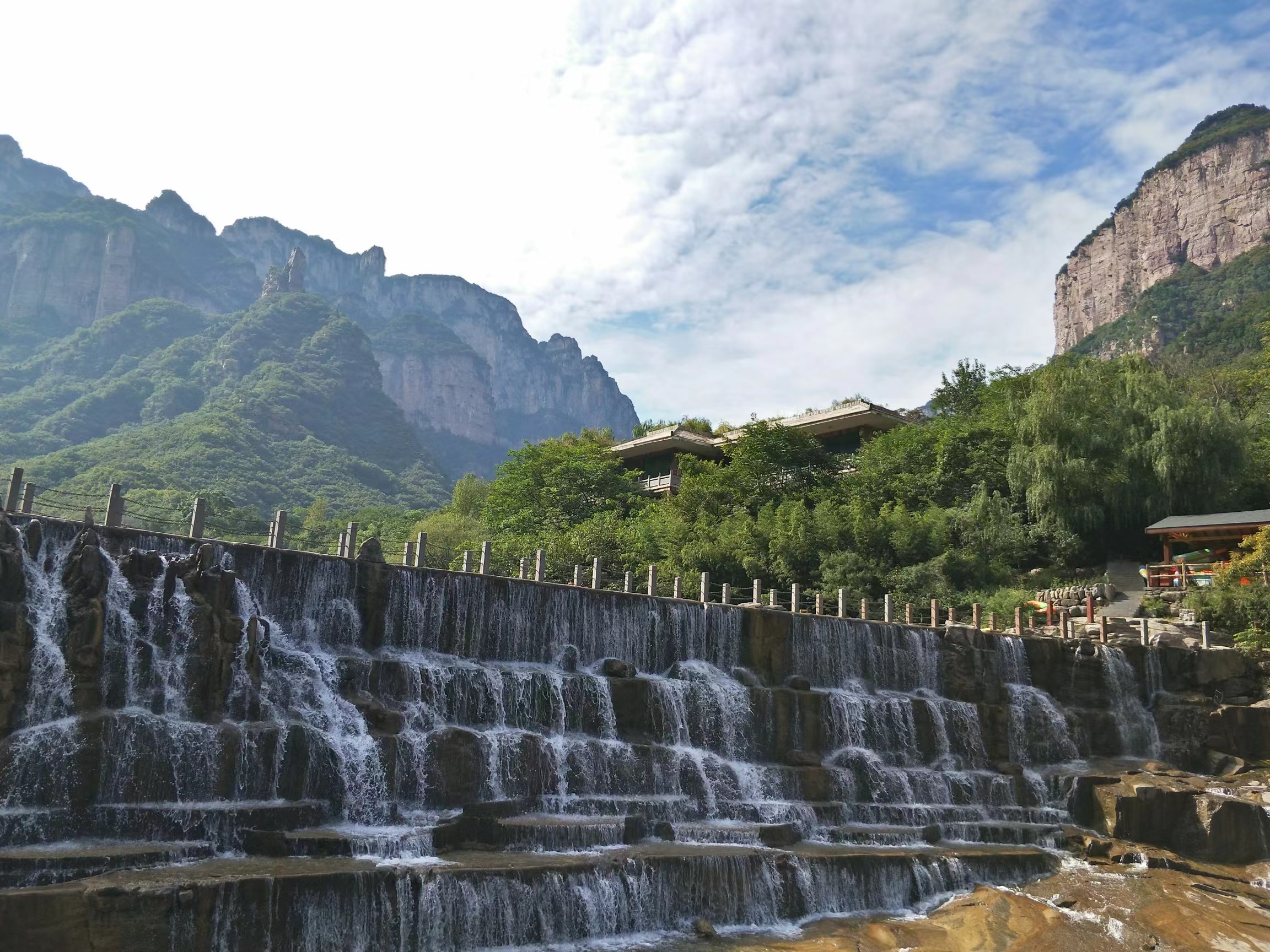 河南太行山风景区图片