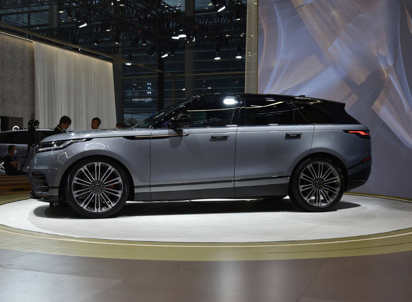 【热卖特惠】路虎揽胜星脉,豪华中型suv震撼降价!36.