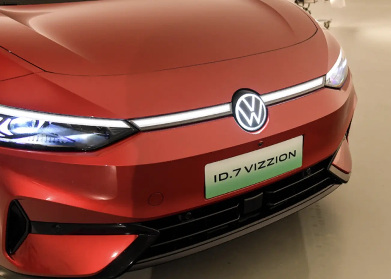 汽车巨头也暂缓电动化,新能源是笑话?一汽大众id.7带来答案