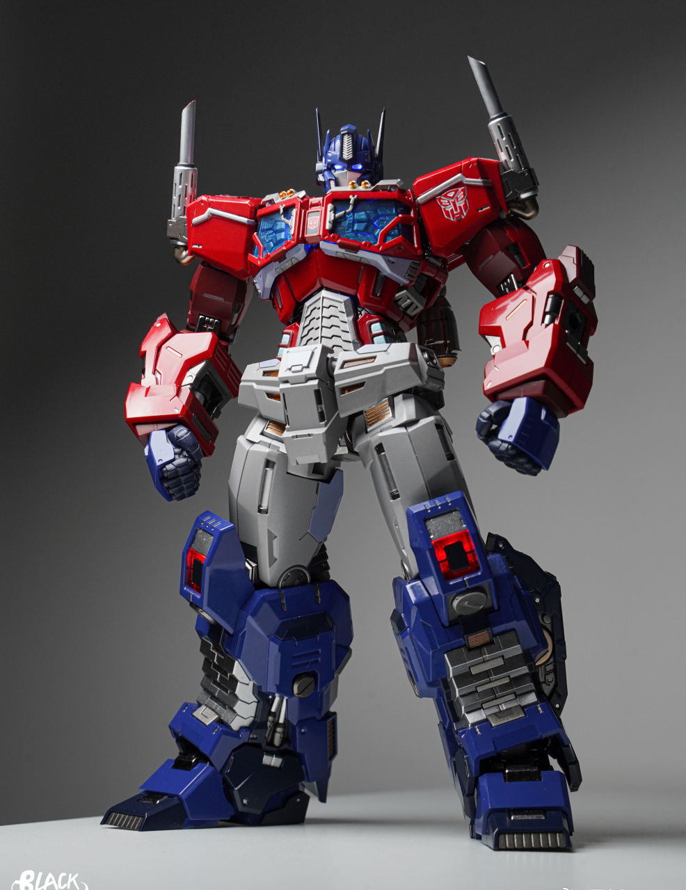 模型欣赏:风雷模型 铁机巧 idw 擎天柱,角色出自变形金刚idw漫画,形象