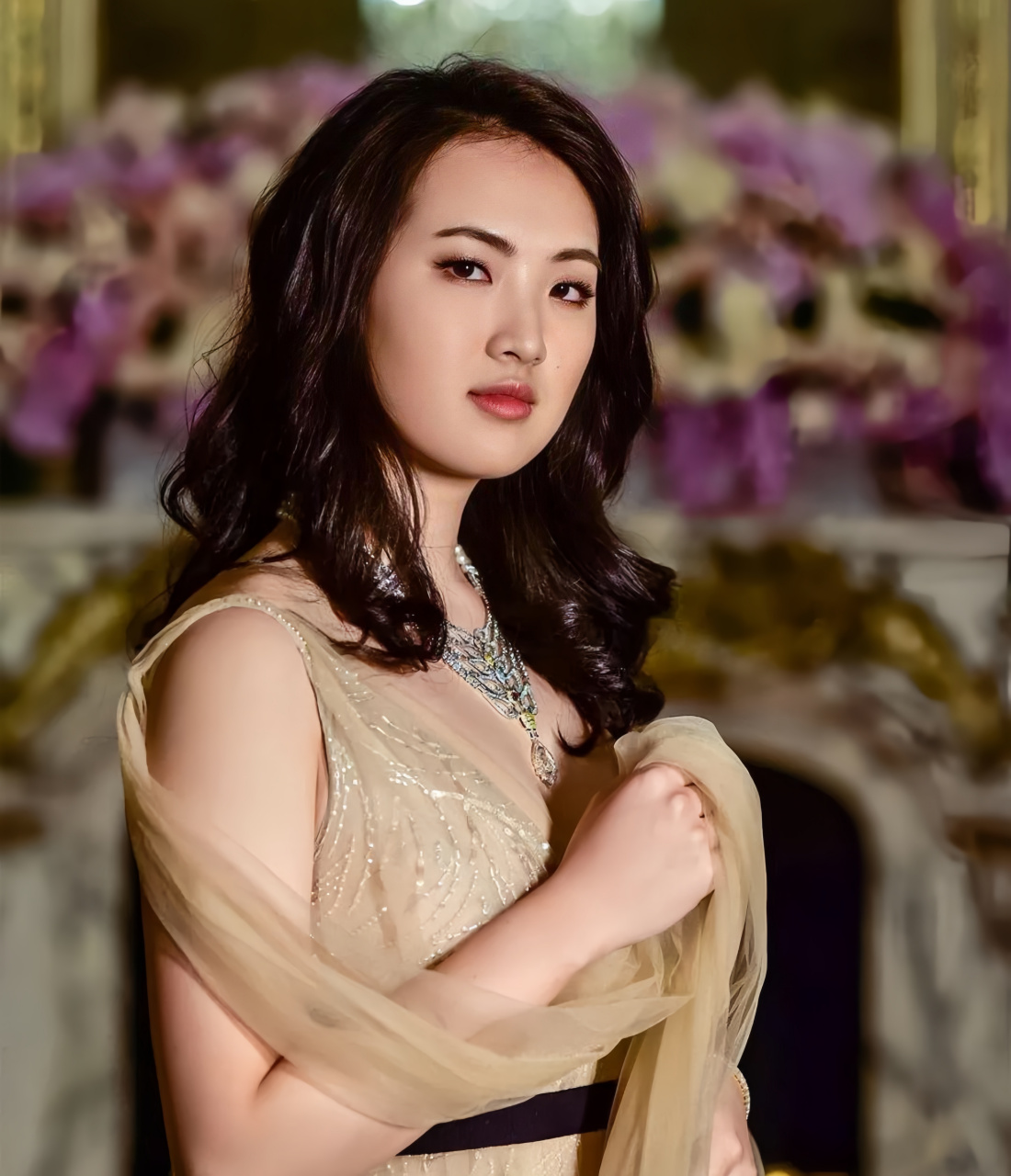 年产值8000亿世界级五百强企业,大女儿孟晚舟继承了老爸的优良传统,在