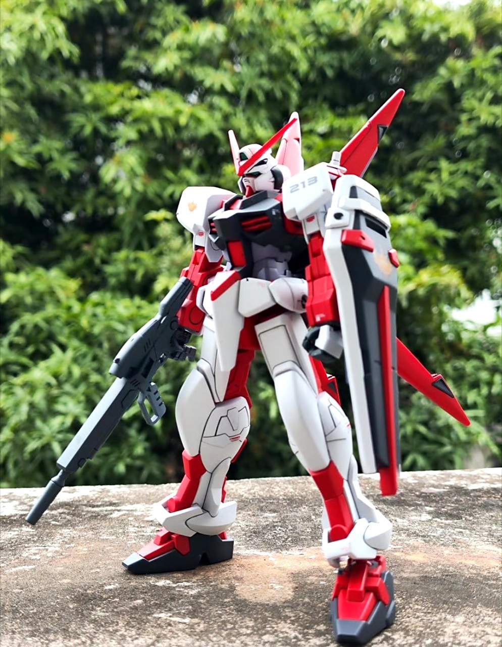 模型欣赏:机动战士高达seed hgce m1异端,该机是奥布联合酋长国研制的