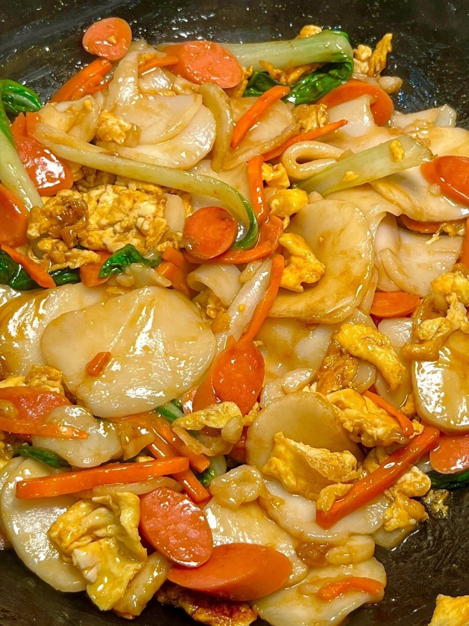 破防了,家人们一定要试试这个炒年糕 巨好吃|||这个火腿肠鸡蛋炒年糕