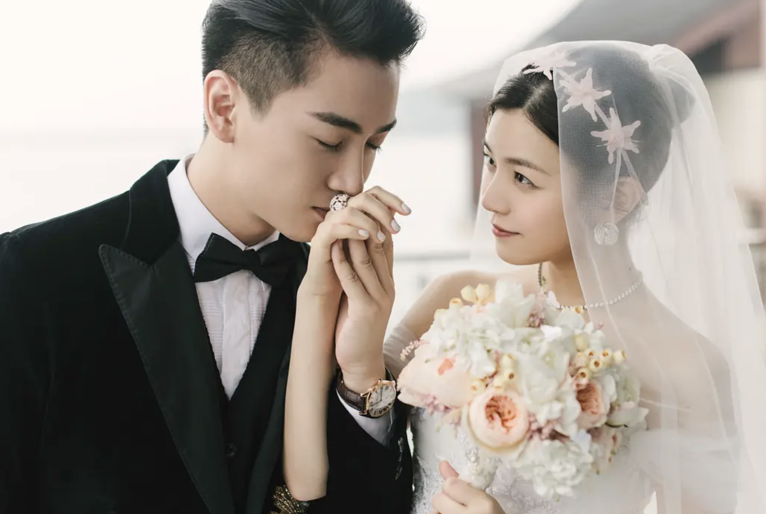 回顾陈晓娶了大4岁的陈妍希结婚7年他真的幸福吗