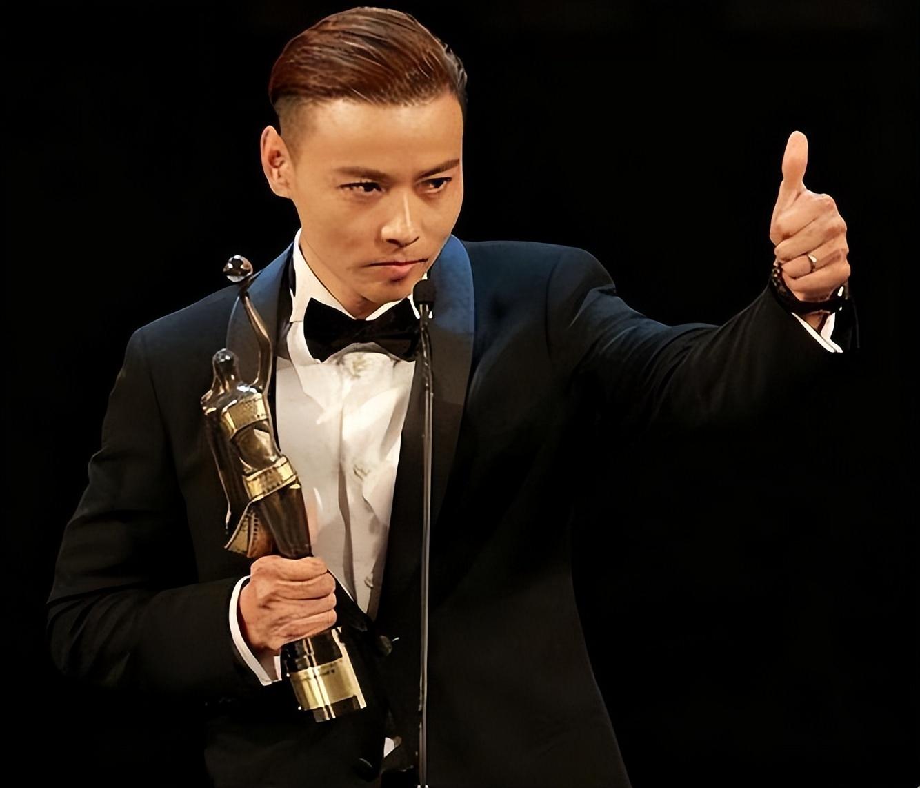 单日票房仅16万,张晋新片扑街,他的"西装"终于被扒下来了