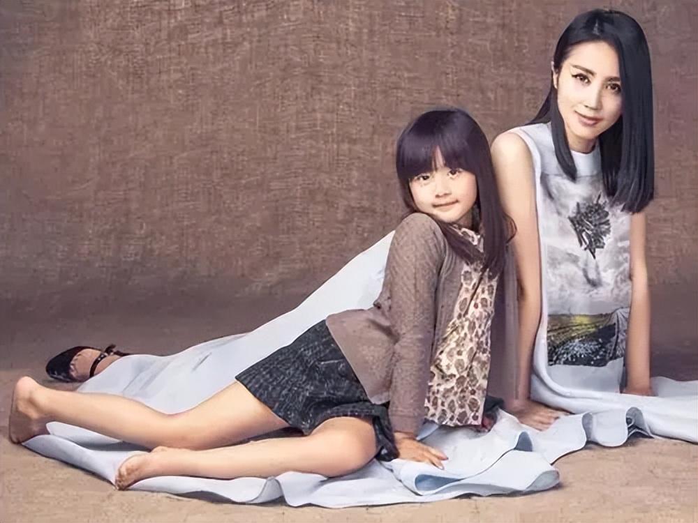 回顾黄磊绯闻是绯闻妻子是妻子不会辜负18岁就跟我的孙莉