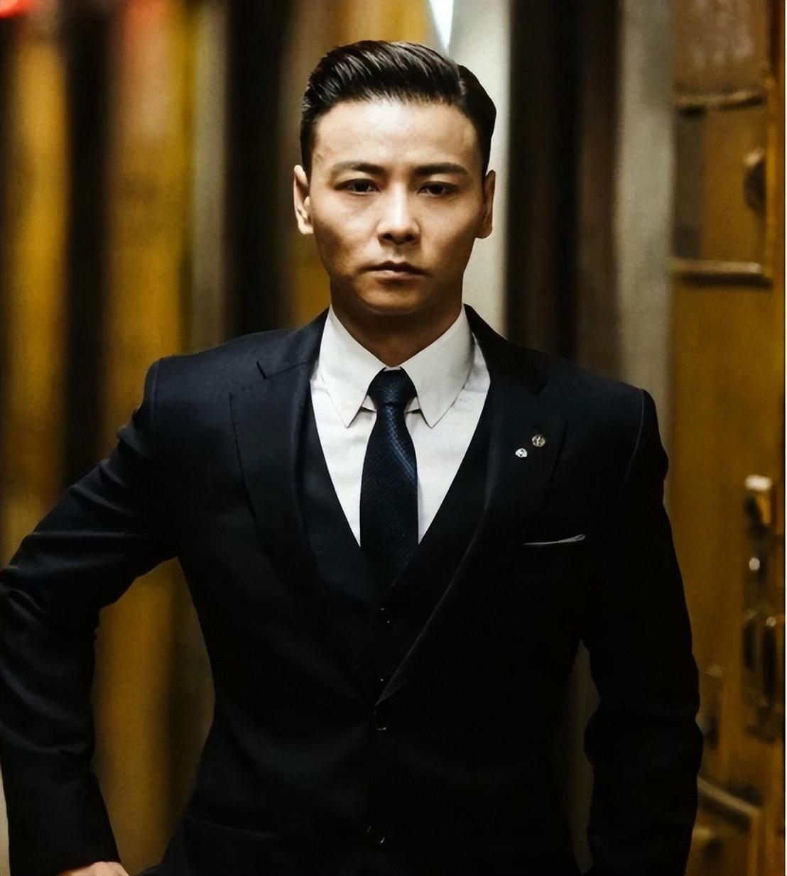 单日票房仅16万,张晋新片扑街,他的"西装"终于被扒下来了