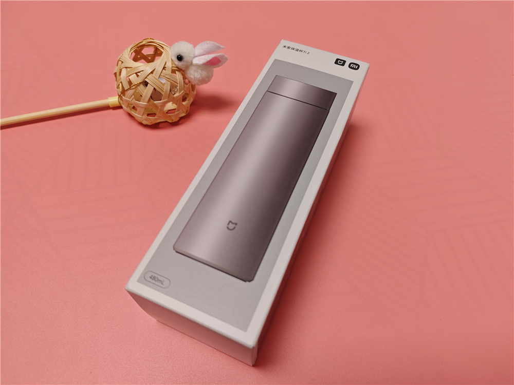 米家保温杯ti2评测:轻盈有钛度,畅饮不受限!