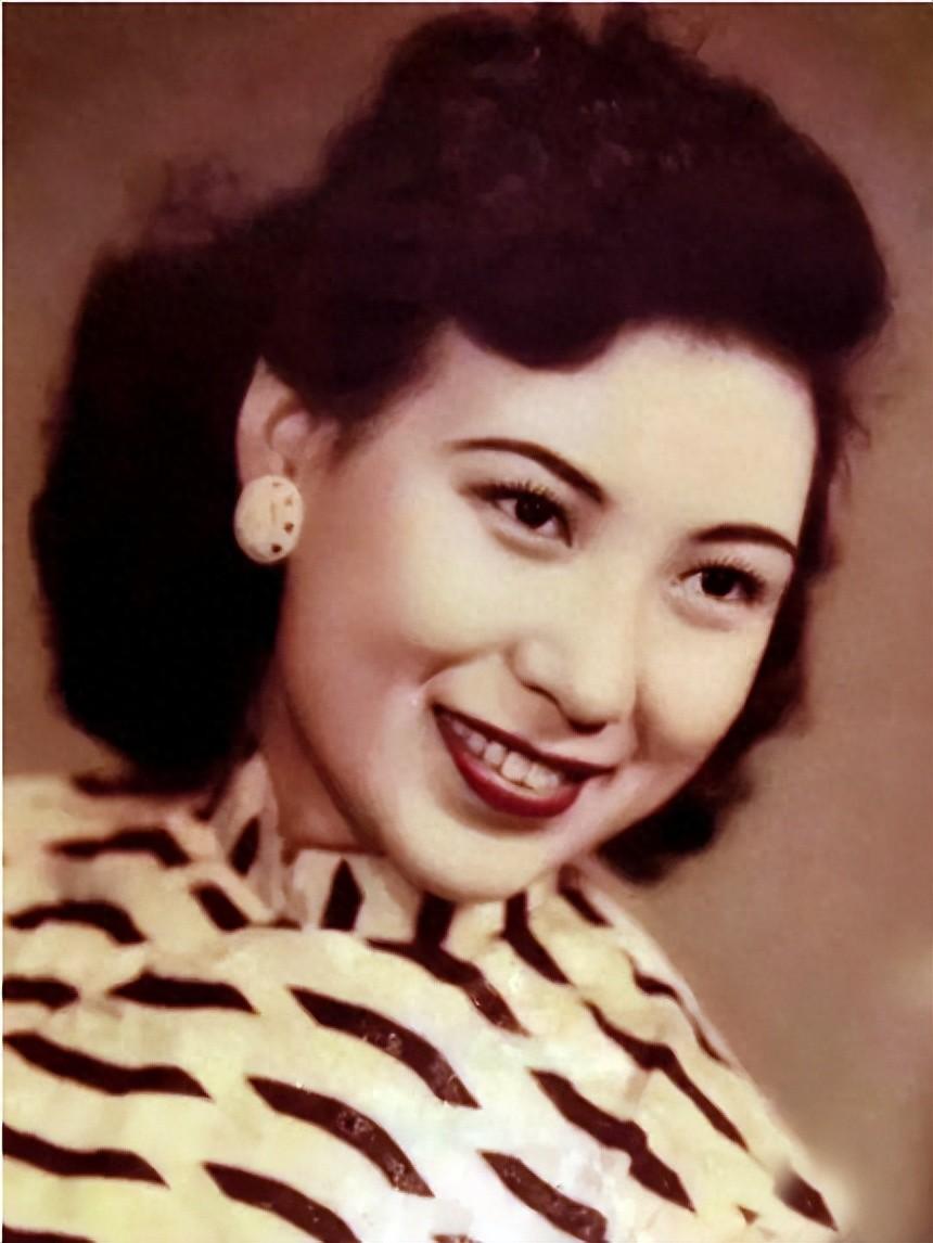 回顾京剧家童芷苓丈夫陈力患癌离世后再婚嫁张君秋的琴师