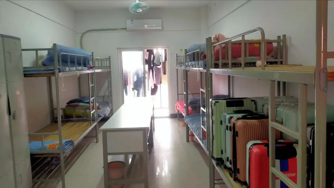 阜阳阜南一中开展安全卫生检查 创造温馨环境