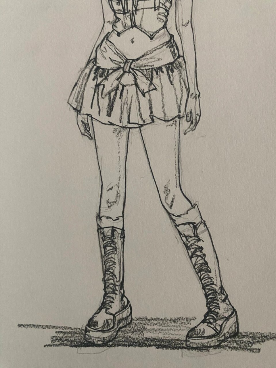 10速写打卡  今天的主角是那位令人眼前一亮的美女模特——@少也眼