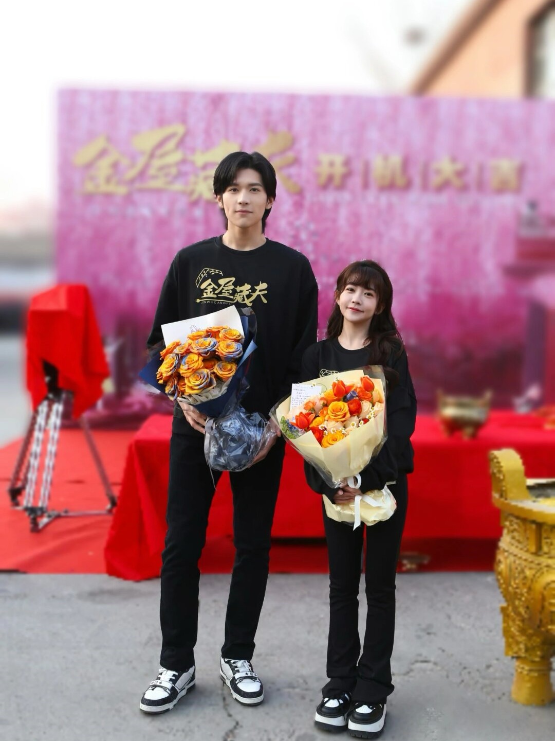 这画面感简直比朴姐姐和部长罗钟赞还