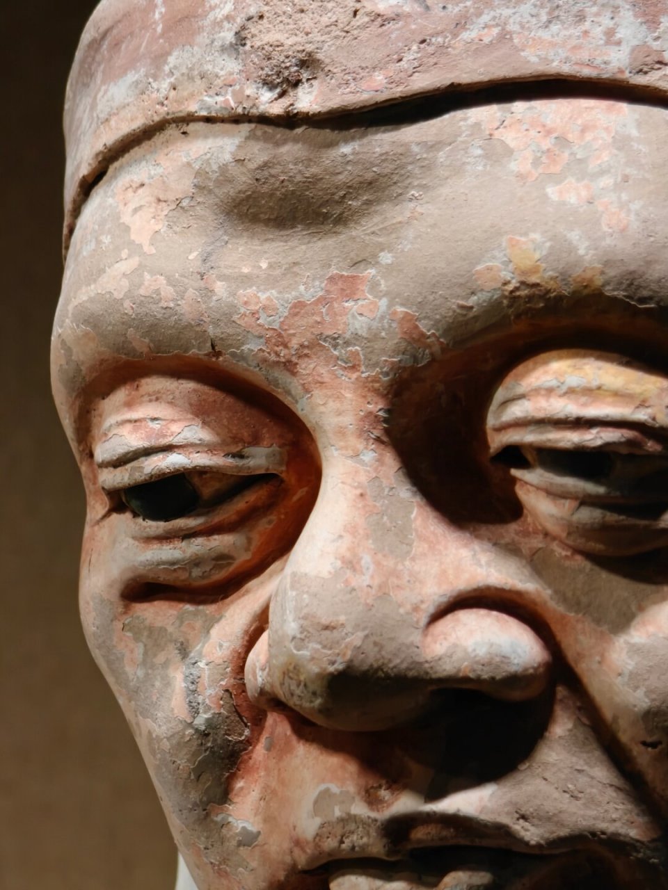 馆藏实拍/辽代/泥塑罗汉像  92 馆藏实拍,辽代的泥塑罗汉像,仿佛