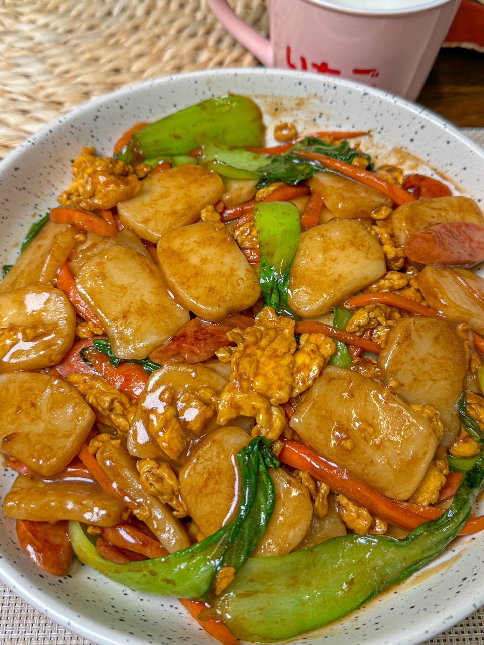 年糕的家常做法  我真的超爱吃炒年糕!