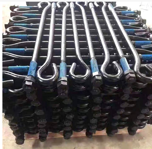 地脚螺栓配几个垫片合适呢